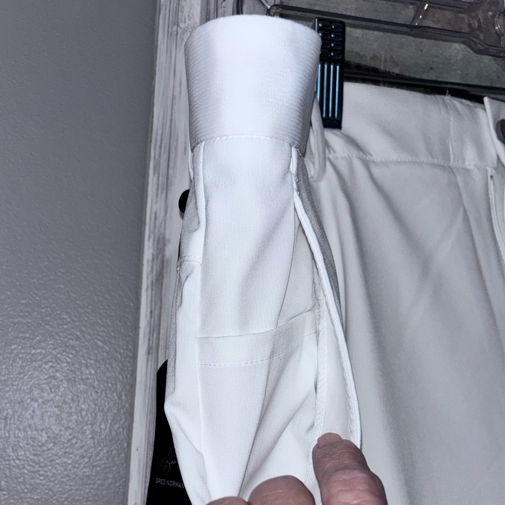 Greg Norman Men's Moisture Wicking Professional Golf Pants White 38X32 - Picture 4 of 9